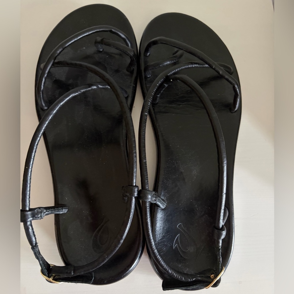 Olukai Women's Leather Strappy Sandals